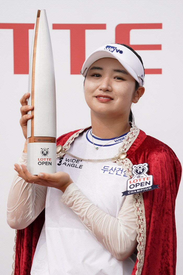 '두산건설 We've 골프단' 새 식구 박혜준, 데뷔 첫승→팀에도 창단 …