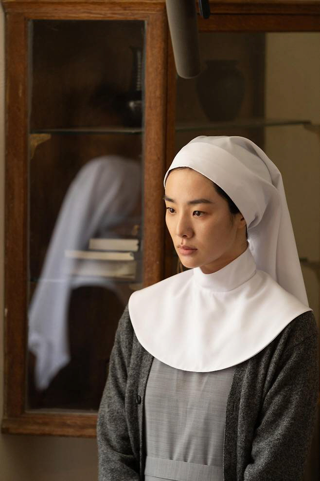 '구마수녀' 스테파니 리 "송혜교 '검은 수녀들'과 비교? 부담감은 없다"