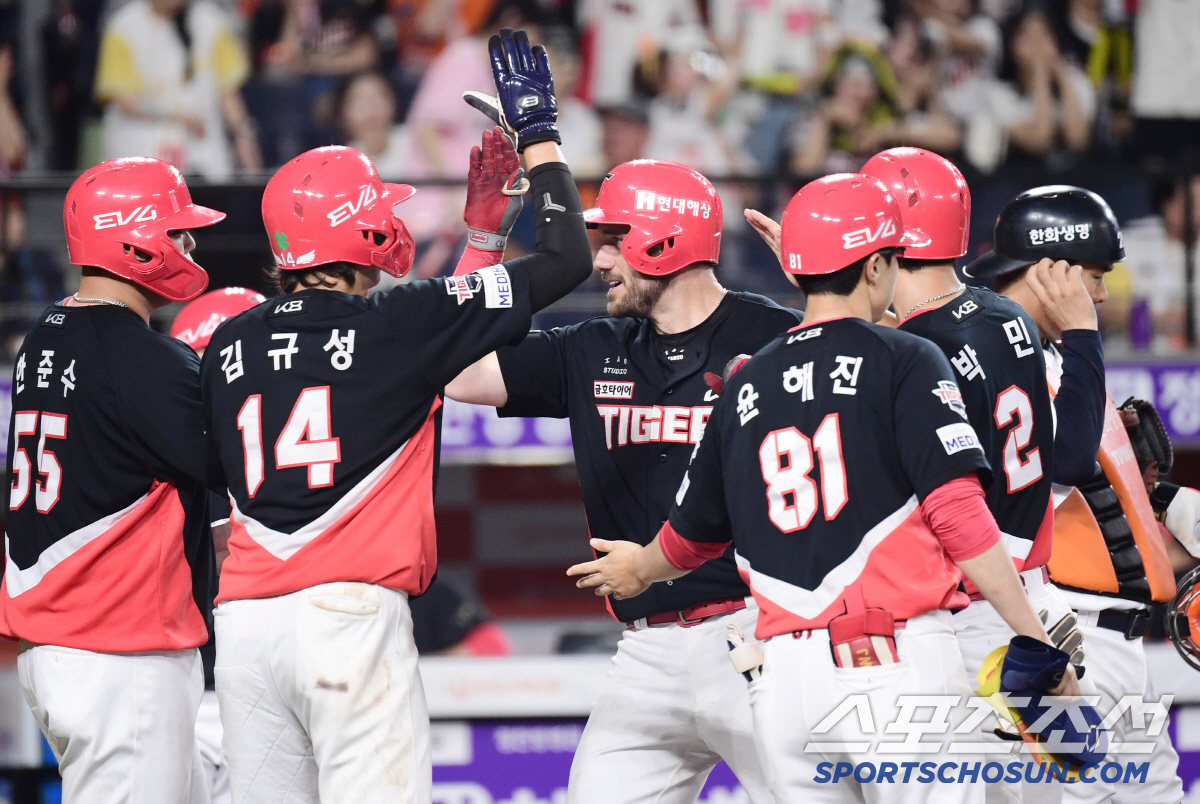 '정규시즌 우승 확률 71.4% 잡았다' 16안타 대폭발 한화, KIA …