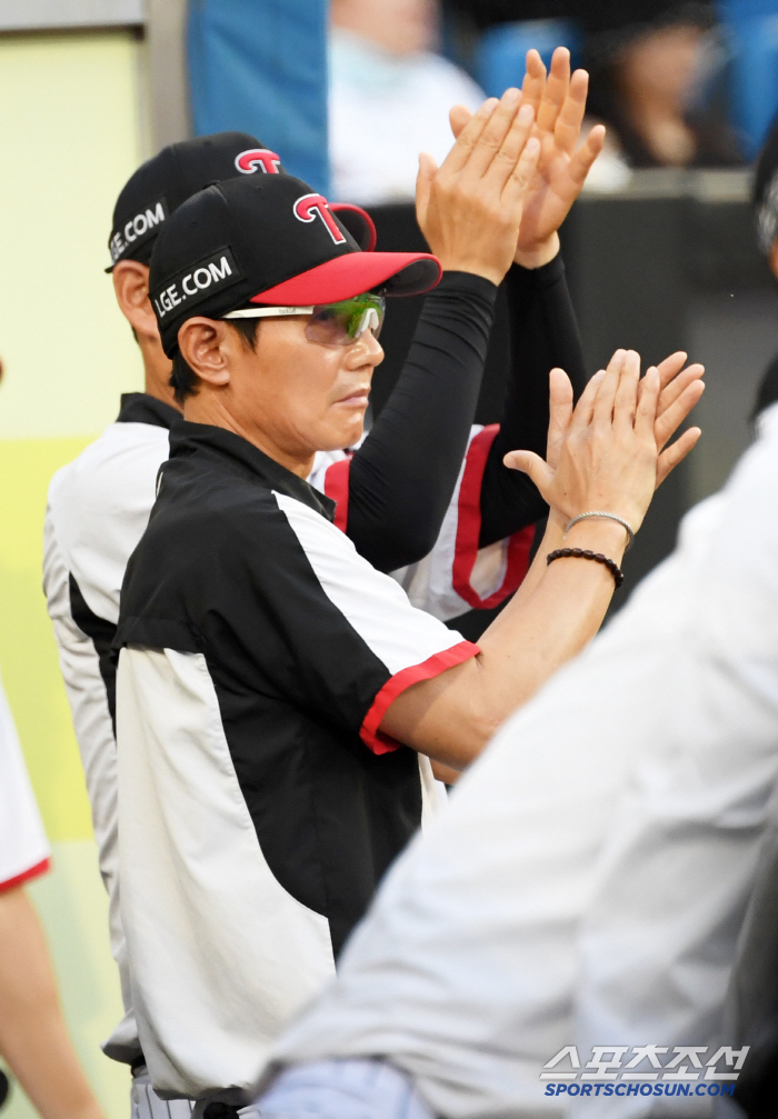 선발 QS-불펜 3이닝 무실점-7회 역전=4:3 승리. 2위 수성 