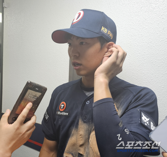 247일만의 컴백 → 유니폼 갈아입은 사직 아이돌, 부산팬과 첫만남 어땠나 