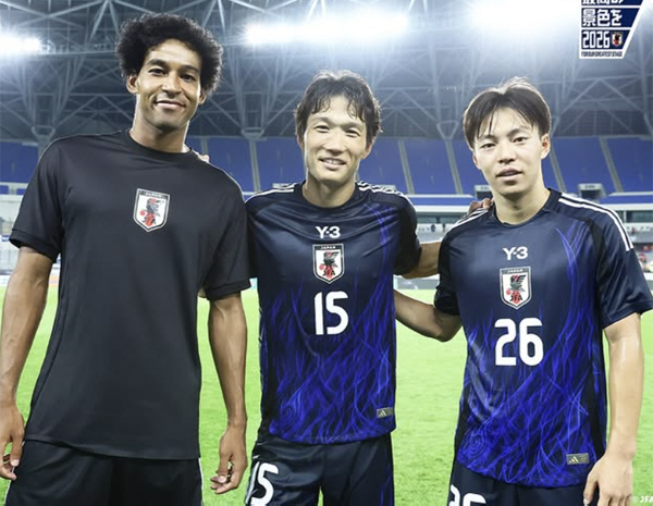 "홍명보호 긴장해" 일본 축구 난리났다, 美혼혈 골잡이 95년만에 '데뷔…