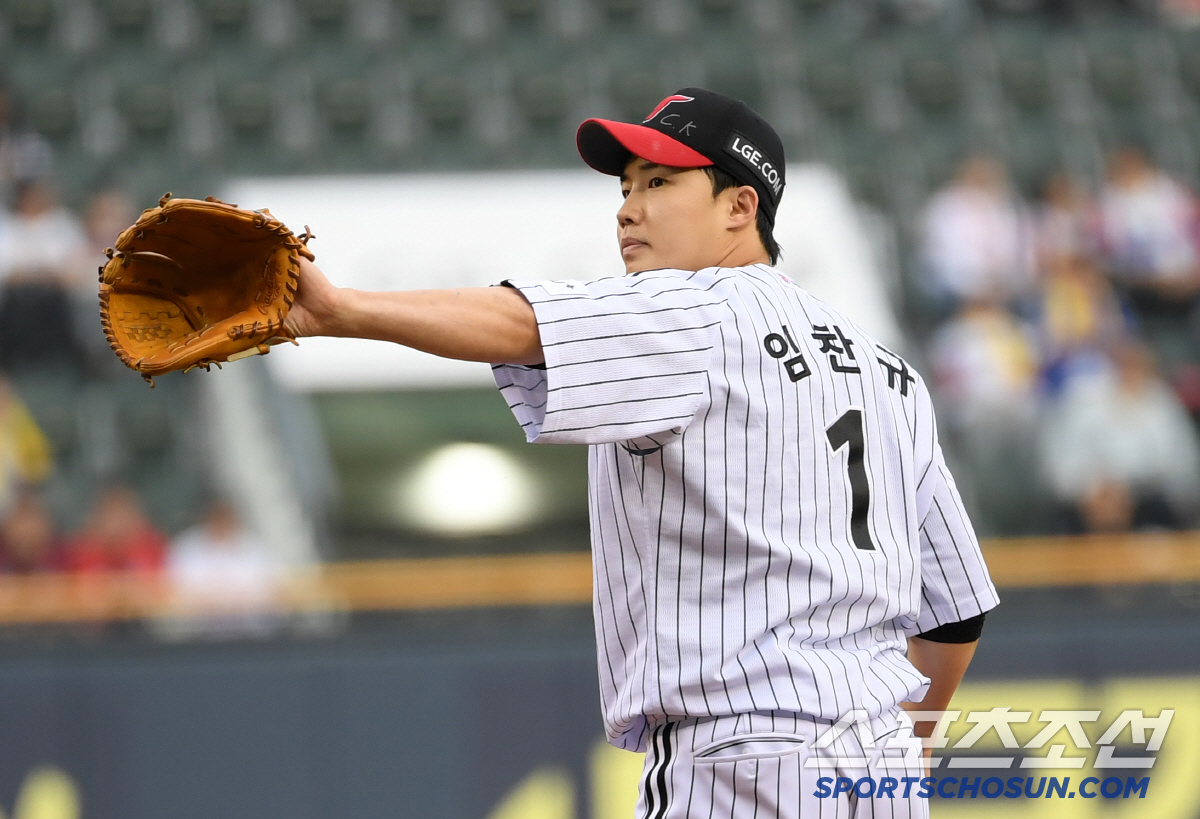 국내투수 이닝 1위, ERA 2위, 다승 3위... 50억이 아깝지 않은…