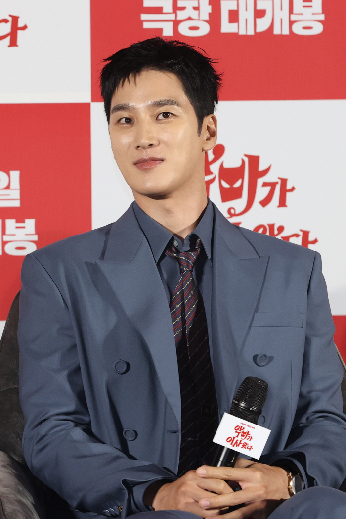 [SC현장] "따따따 따따"…'악마' 된 임윤아, '엑시트' 감독과 6년…