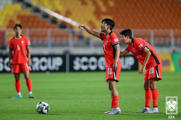 '장슬기 동점골'→'지소연 95분 원더 극장골'...경기력 압도한 한국,…