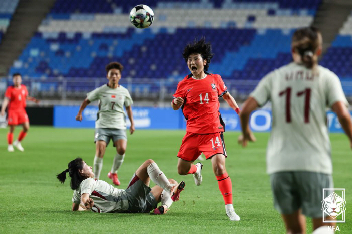 '장슬기 동점골'→'지소연 95분 원더 극장골'...경기력 압도한 한국,…