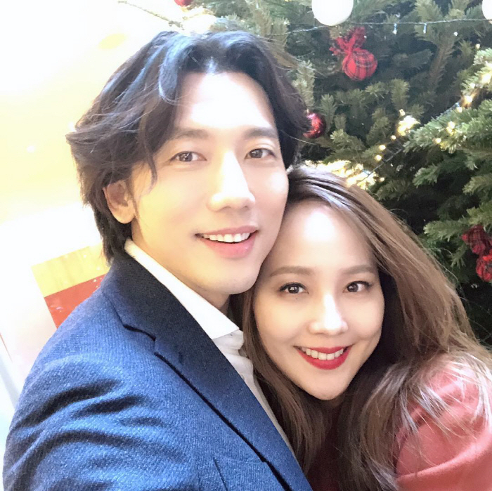 유진, ♥기태영과 부부사이 논란 또 언급 "권태기 와..상처 많이 받았다…
