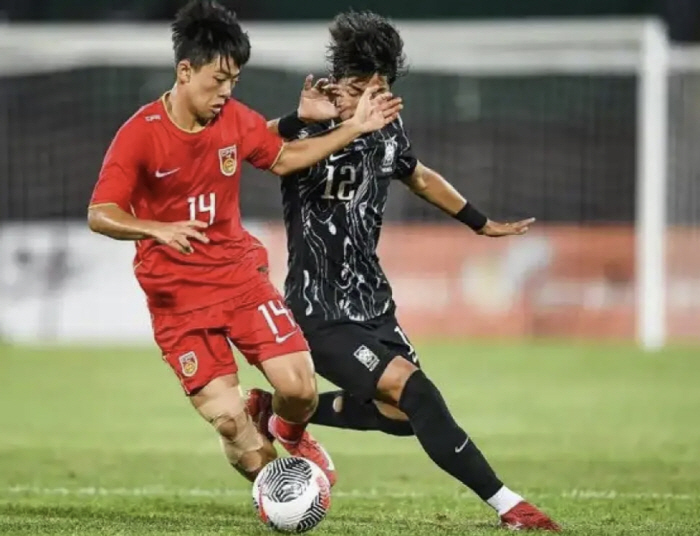 "한국 나이 규정 어겼다!" 또또 억지 주장, '14억 中 팬' 어이없는…