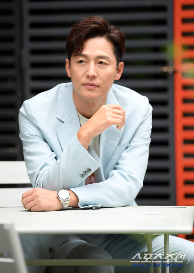 이정진 "극 중 네 번의 연애, 네 번의 임신"…父 "애 있으면 데려와"…