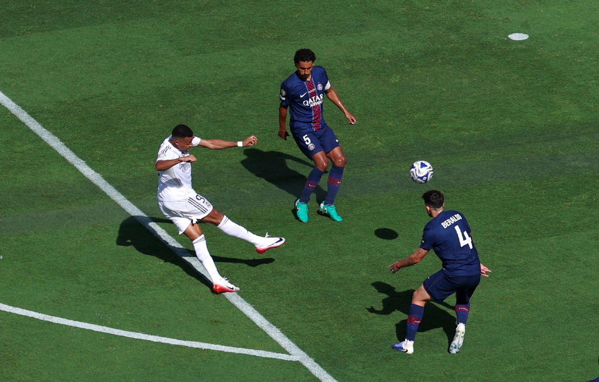 '이강인 11분+쐐기골 기점' 최강 PSG, 천하의 레알 4-0 박살내고…