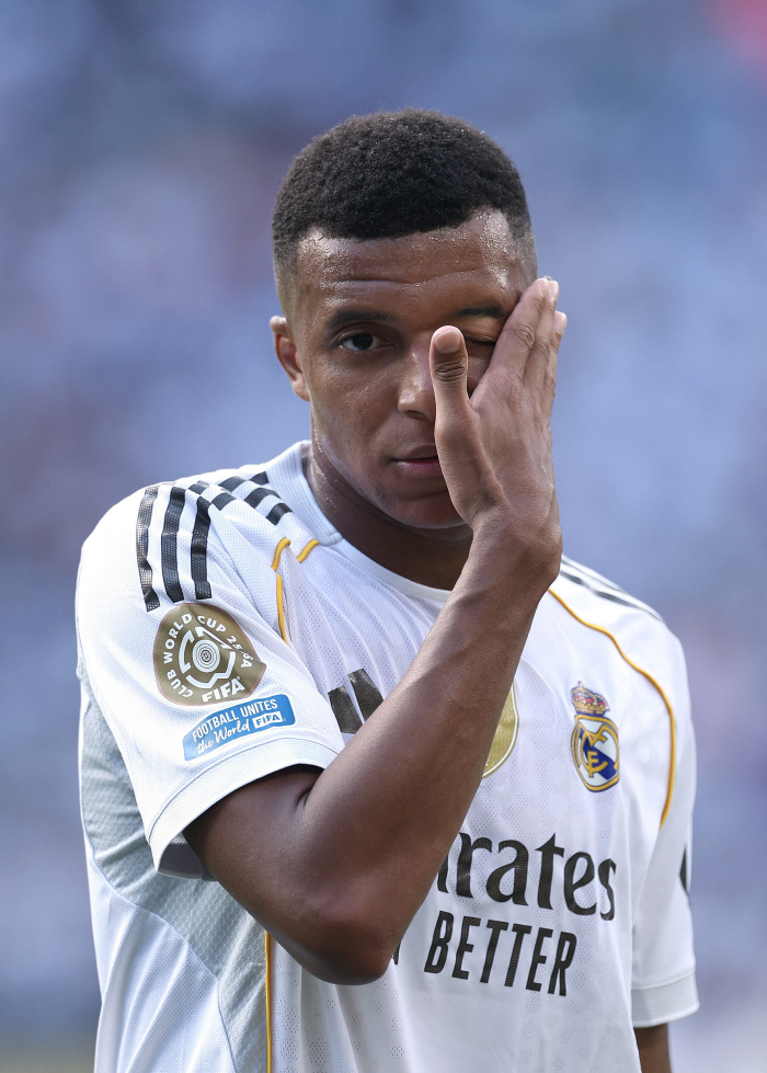 "고개숙인 음바페" '루이스 멀티골'PSG,레알 4대0 완파! 첼시와 결…
