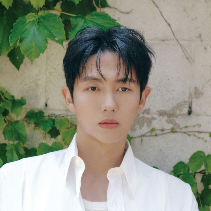 [공식] 2AM 임슬옹, 15일 8년만에 솔로 컴백…정진운 지원사격