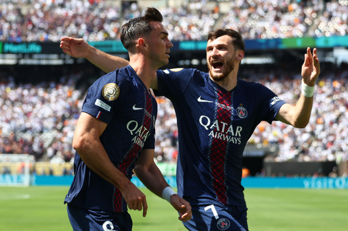[분석]"결국 엔리케가 옳았다" 걸어다닌 음바페와 날아다닌 PSG…젊은 …