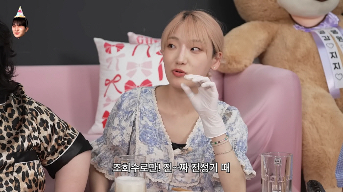 '먹튜버' 히밥 "전성기땐 月수입 1억…900만뷰 기록하는 콘텐츠도 있어…