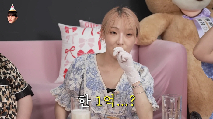'먹튜버' 히밥 "전성기땐 月수입 1억…900만뷰 기록하는 콘텐츠도 있어…