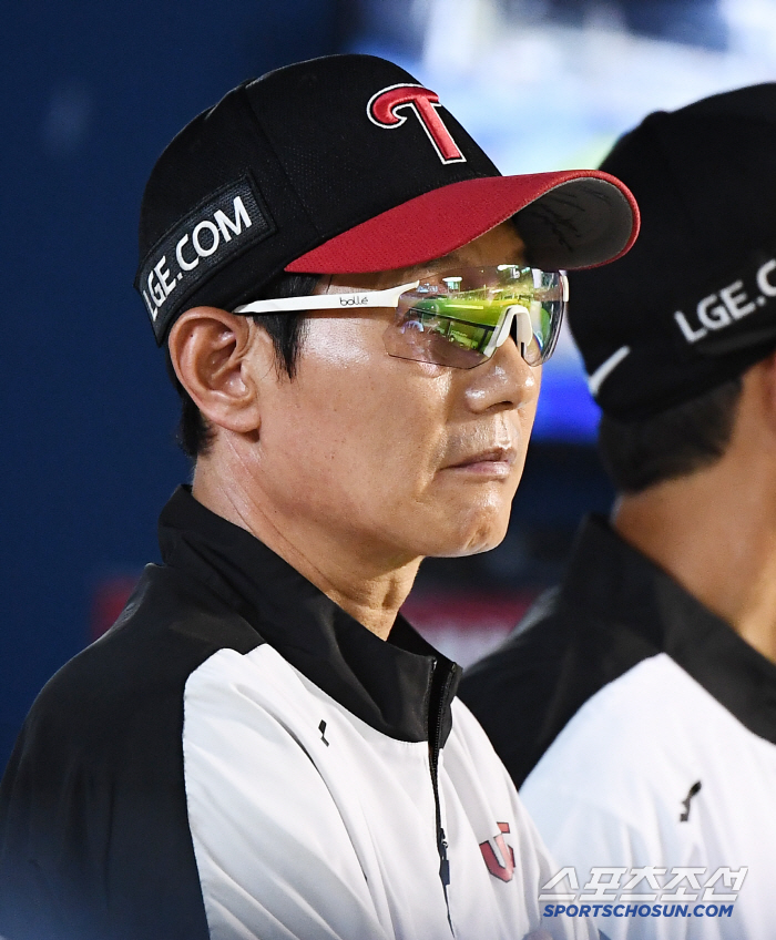 개막 7연승, 승률 8할의 '절대 1강'이었는데... 2위도 안도의 한숨. 염갈량 