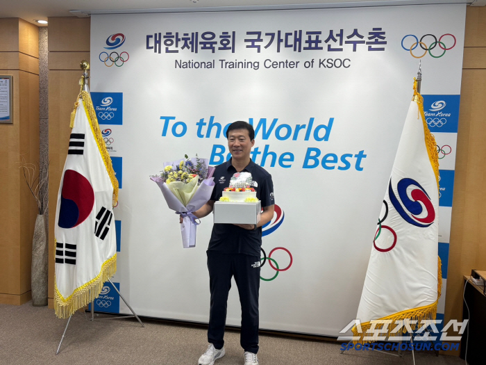 "시켜서 100을 하는 선수는 스스로 하면 100이상을 한다" '취임10…
