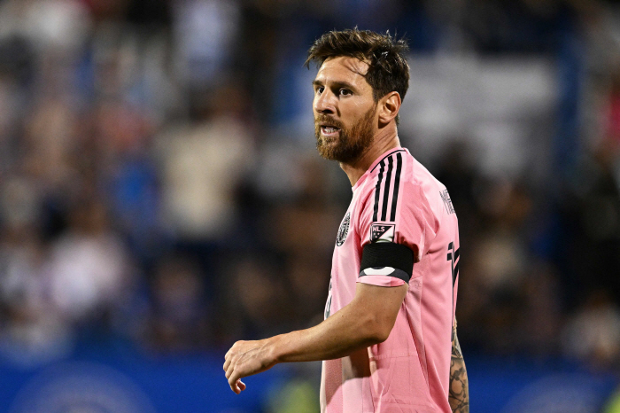 '역시 GOAT' 메시가 쓴 새역사...'중거리100골+MLS 4G 연속…