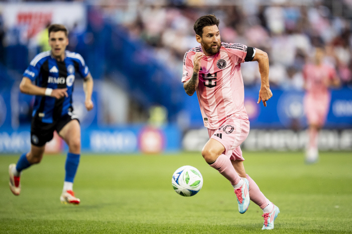 '역시 GOAT' 메시가 쓴 새역사...'중거리100골+MLS 4G 연속…
