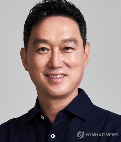 [베스트셀러] '글 쓰는 개그맨' 고명환 신작 단숨에 2위