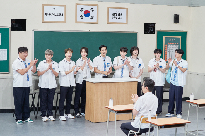 슈퍼주니어 "실세는 려욱, 이특 덕분에 20년 버텨"('아형')