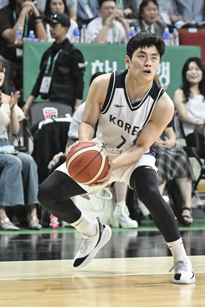[현장분석] 이현중-이정현-여준석. 한국 멀티 핸들러 시스템. 일본 세대…