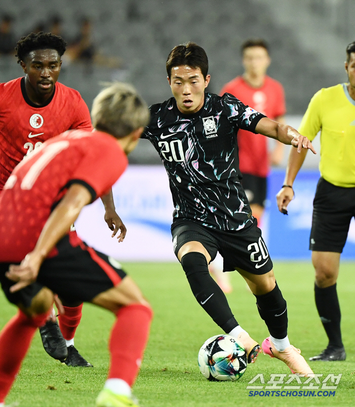 [홍콩전 전반 현장리뷰]'일본전 학습효과' 6-3-1, 극단적 수비 전술…