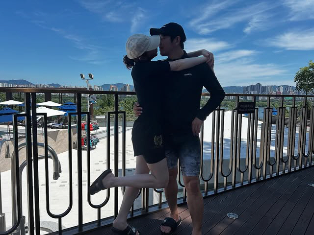 박주호, '암 투병' ♥안나와 입맞춤..'국제학교 중퇴' 나은도 밝아진 …