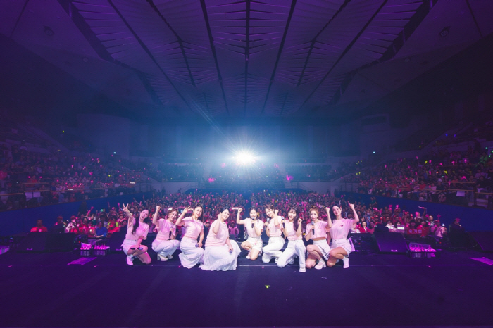 송가인→정다경, '미스트롯1' 총출동 콘서트 '첫정'…관객석 부서질듯 '…