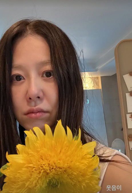 고현정도 지칠 대로 지쳤다…"웃음이 안 나오는 여름"