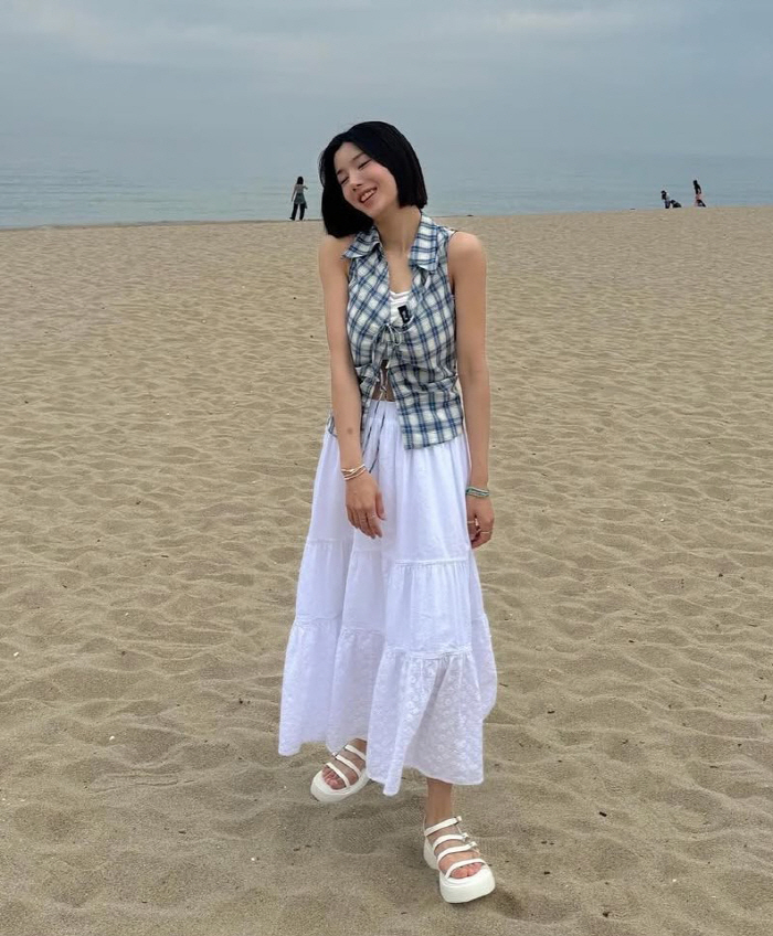 ‘24억 건물주’ 권은비, 온몸에 문신..워터밤 여신의 반전 매력