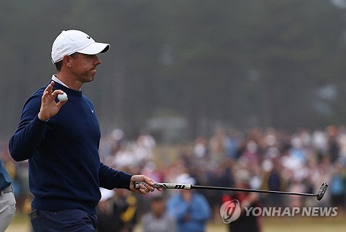 PGA 투어 마지막 날 지고도 웃은 매킬로이…"경기력에 만족"