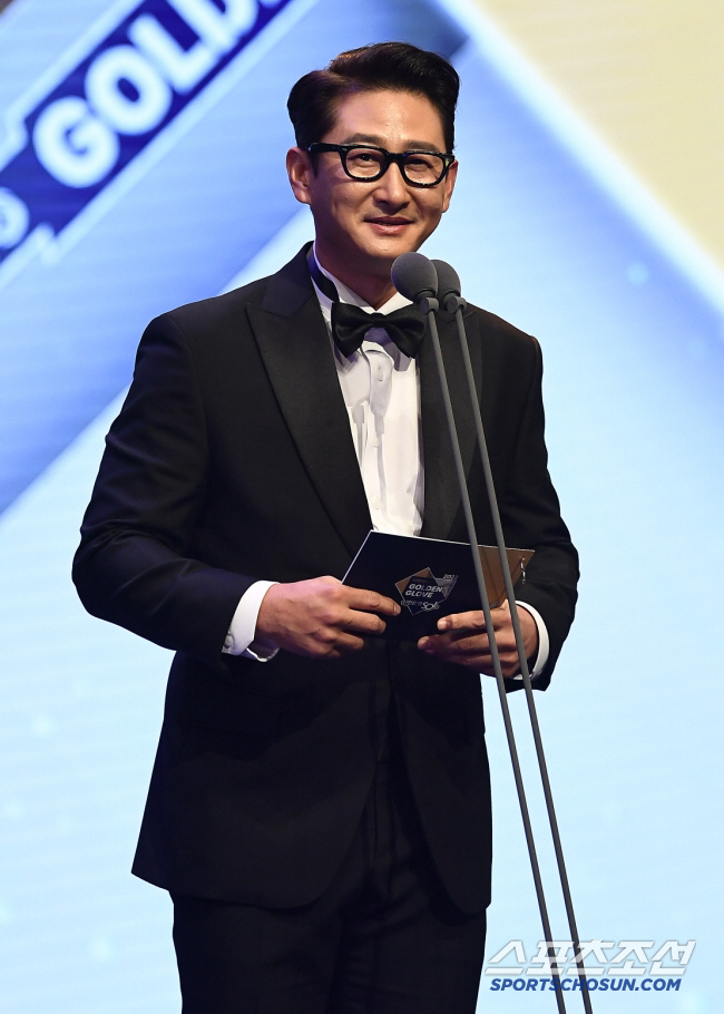 박용택, '불꽃야구' 라인업에 없었는데…결국 불안 싹트는 '불꽃 파이터즈…
