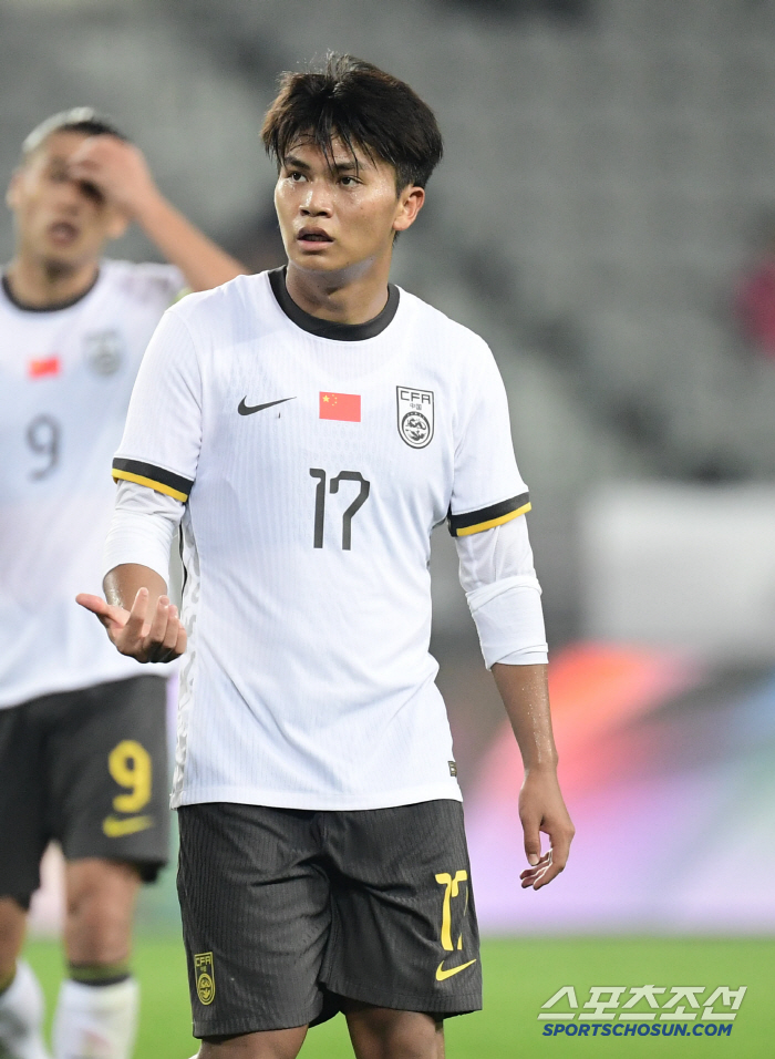 "한국 쇼핑하러 간 줄 알겠네" 중국 2차 대폭발...한국→일본 연전연패…