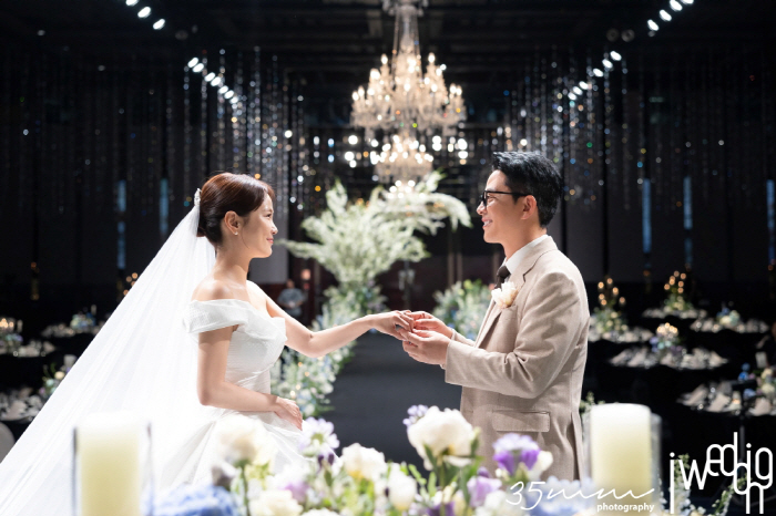 [SC이슈] 김준호♥김지민, 1200명 하객..초호화 결혼식 얼마 들었나…