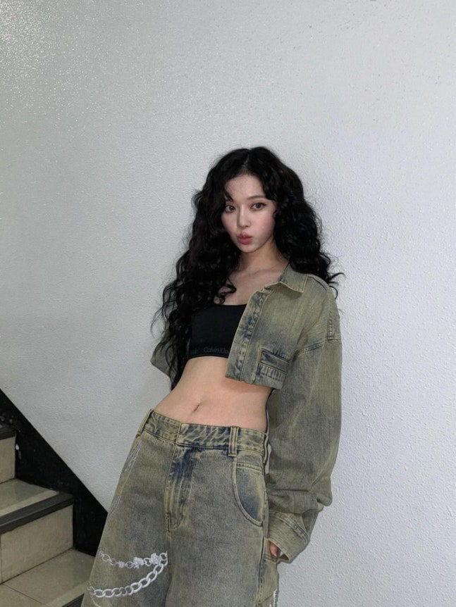 [SCin스타] 에스파 윈터, 앉아도 뱃살 안 접히는 '슬랜더 몸매'..…