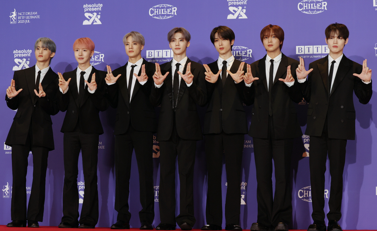 NCT 드림 "데뷔곡 써준 켄지누나, 이번 더블 타이틀곡도…콘서트때 우셨…