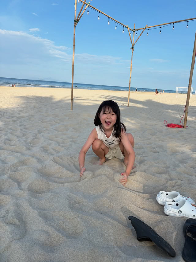이지혜 딸 태리, 8살에 유튜버 데뷔하나..끼 폭발 "마케팅 소녀"