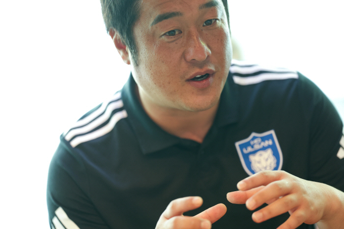 '유스 지도만 16년' 이승현 울산 U-18 감독의 철학 "첫째는 태도,…