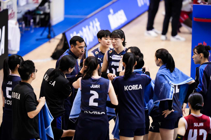 우려가 현실로…한국女배구, 2026년 VNL 못 뛴다→챌린지컵 충격 강등