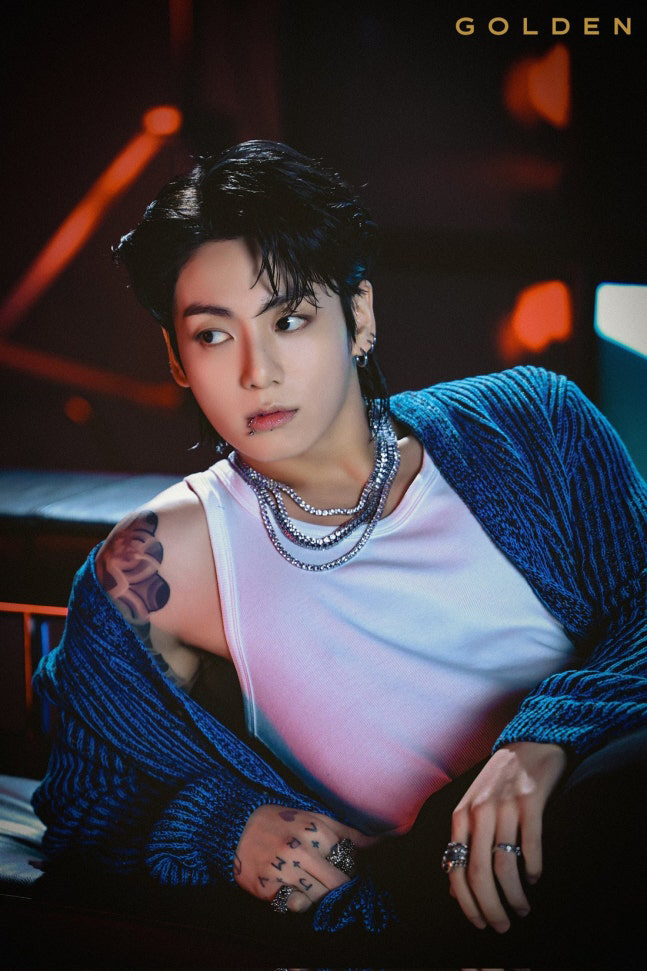 “바보야” BTS 정국, 라방 중 결국 눈물 “너무 슬프고 벅차 올라”