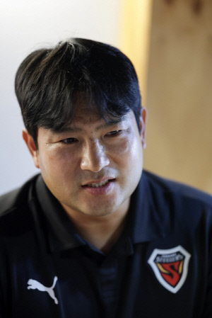 누구보다 포항 DNA 잘아는 '원클럽맨' 황지수 포항 U-18 감독 