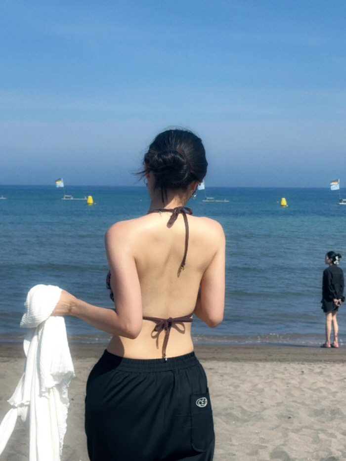 '박성광♥' 이솔이, '42kg' 찍고 뽐낸 비키니 몸매..."먹방에도 …