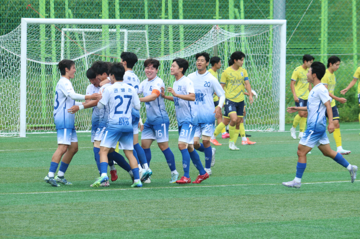 [대학축구]'우승까지 딱 한 걸음!' 홍익대vs단국대→경희대vs광운대 '결승 매치업 완성'