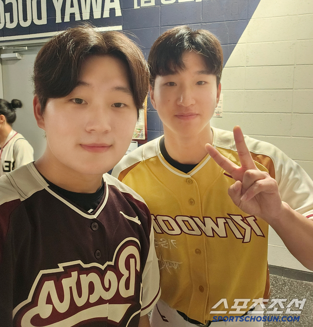 "귀여운 외모, 그렇지 않은 공" 반전 매력에 푹 빠졌다…'5살 어린 클…