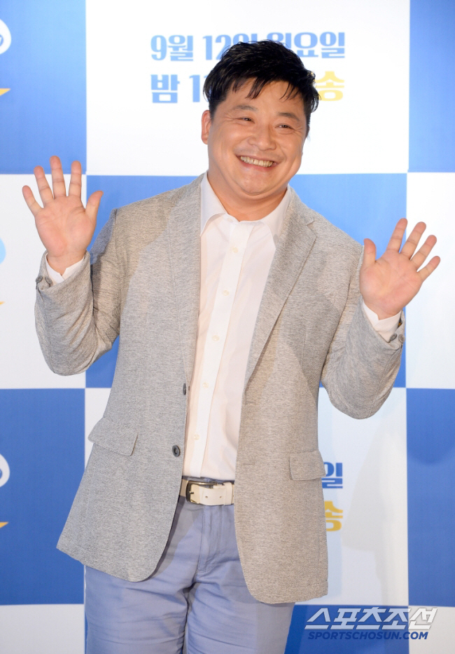 윤정수, '띠동갑 필라테스 강사' 결혼 어쩌려고…