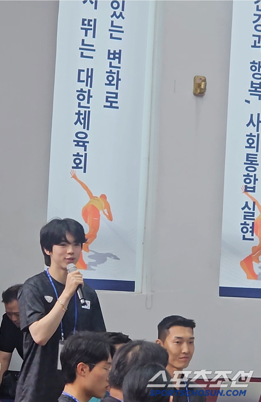 "관광쪽에서 왔다고 관광부 장관인가요?" 유승민 회장의 MZ적 실용주의 …