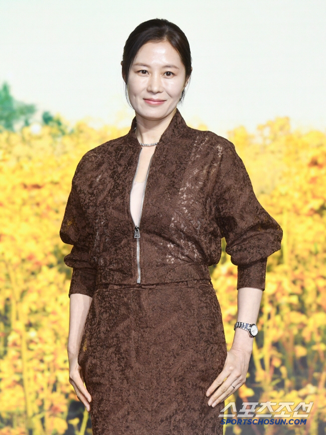 [공식] 애순이 새둥지 틀었다..문소리, 유본컴퍼니와 동행