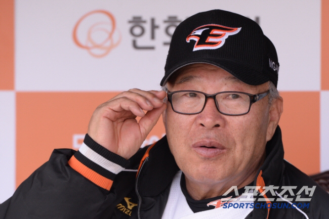 '1000승 감독 3명' 품을 한화, 김경문 감독은 최초다…'33년 한'…