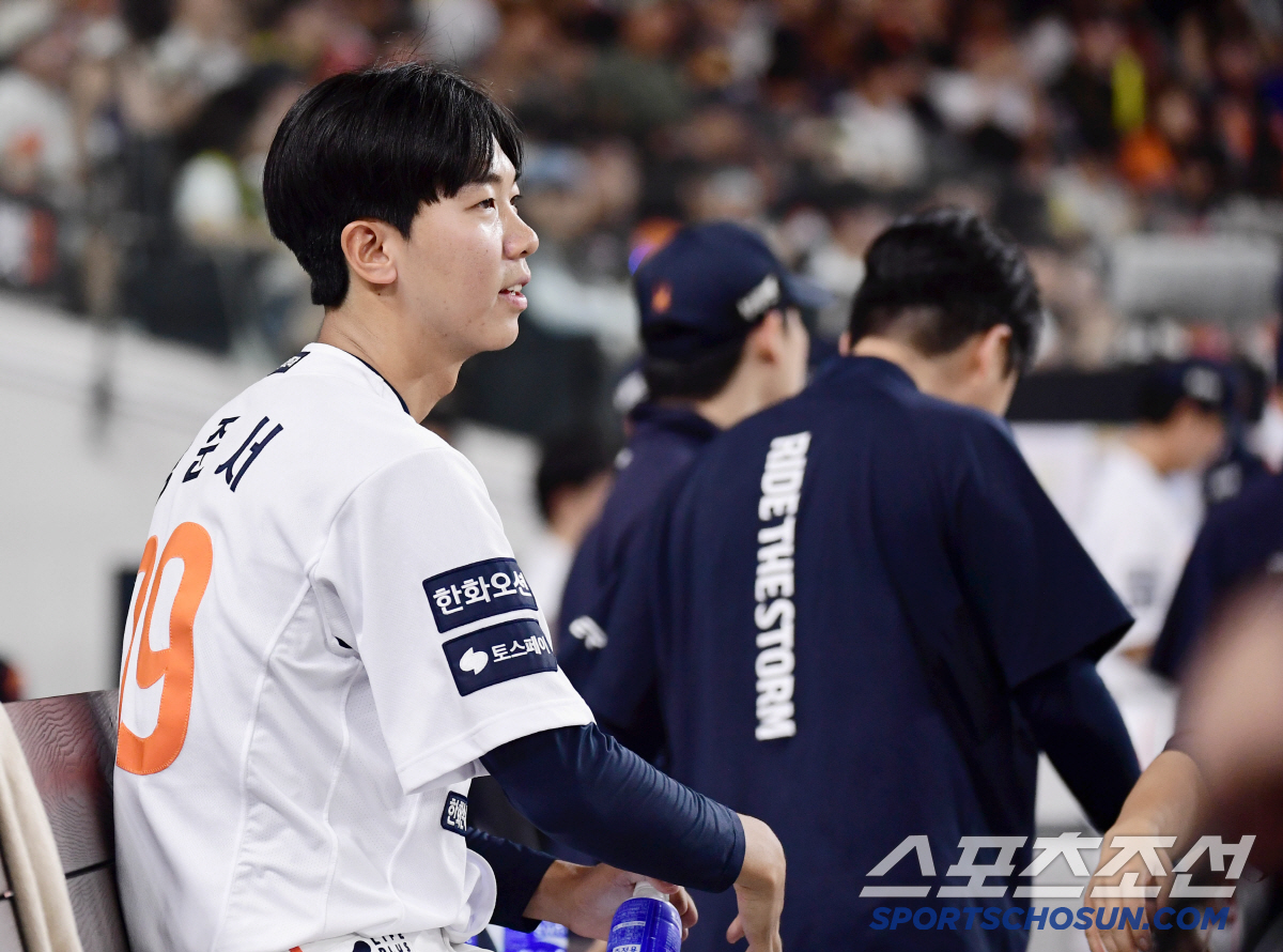 '무려 78억 투자했는데' 감독 고민의 시간 끝났나, 우승 도전팀 해법 …